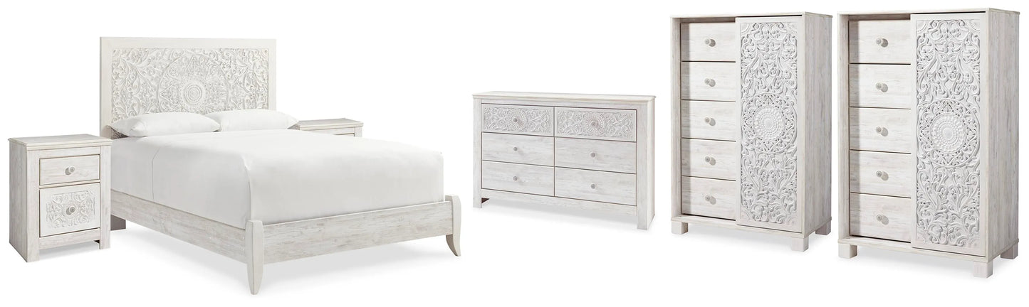 Cama Queen con paneles Paxberry, cómoda, dos cómodas y dos mesitas de noche