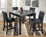 Mesa de comedor y taburetes de bar Maysville (juego de 5)