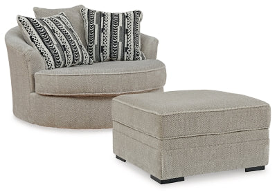 Silla giratoria extragrande y otomana Calnita