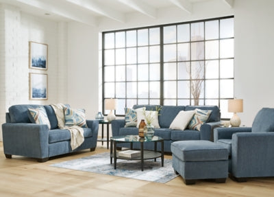 Sofá, loveseat, silla y otomana Cashton