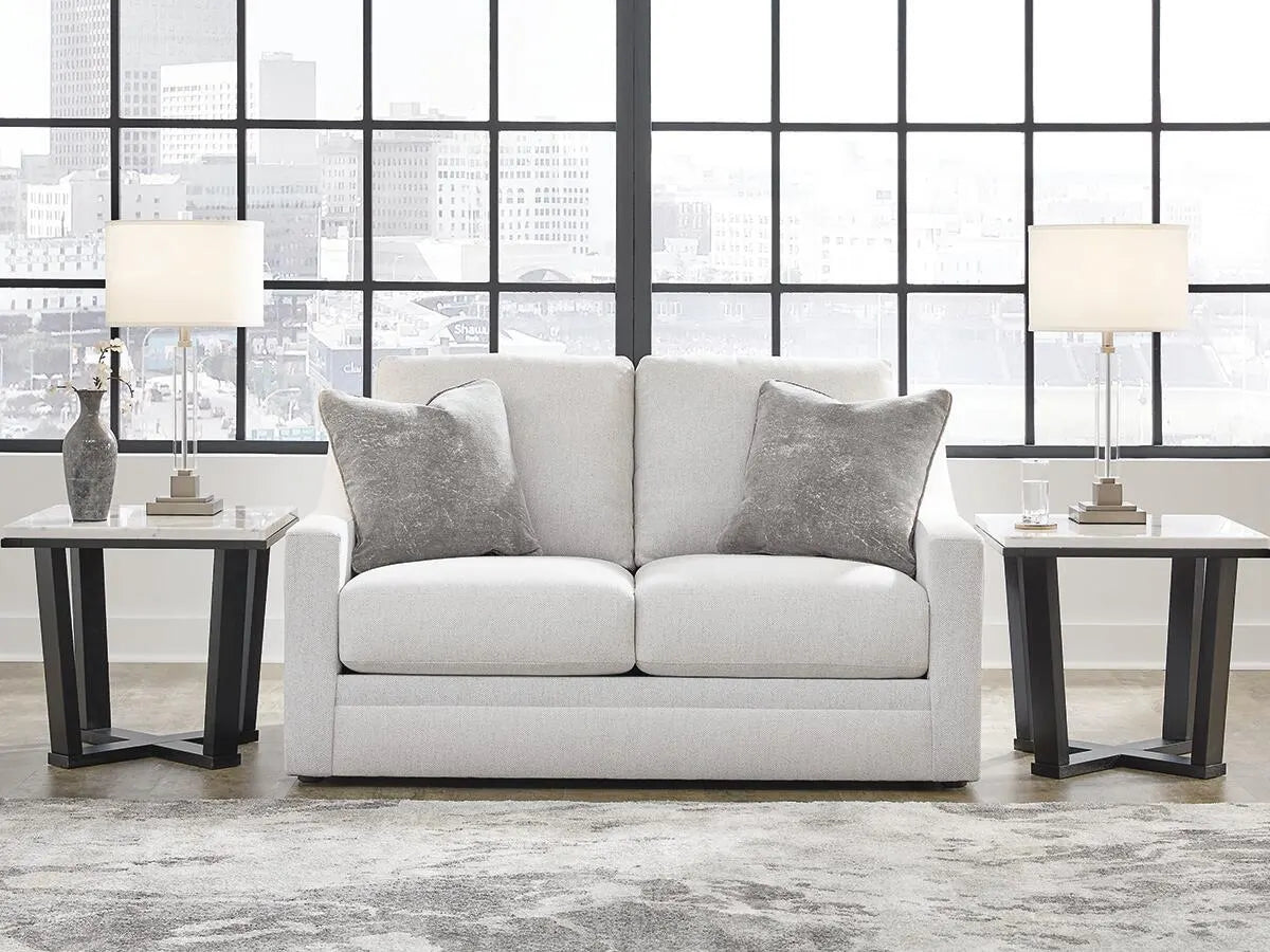 Maitelynn Loveseat