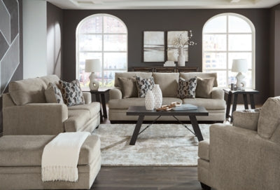 Sofá, loveseat, sillón extragrande y otomana Stonemeade