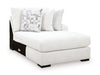 Wynncroft Manor Right-Arm Facing Corner Chaise