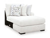 Wynncroft Manor Right-Arm Facing Corner Chaise