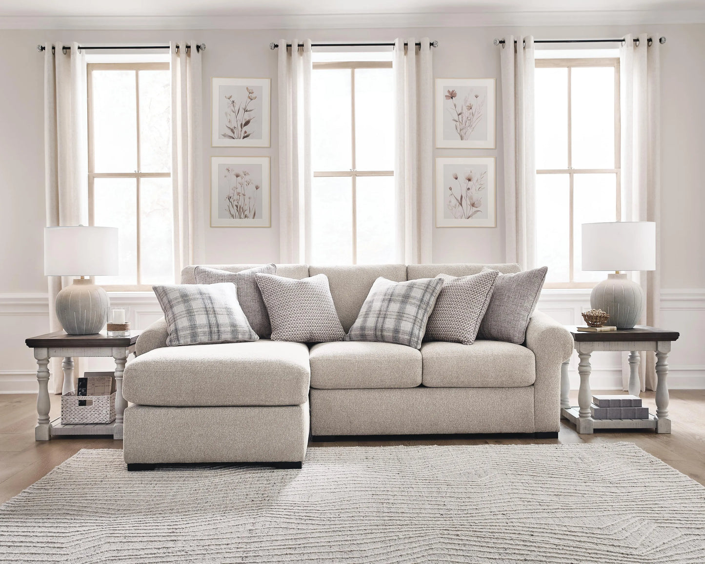 Bridgemont 2-Piece Sectional Sofa Chaise