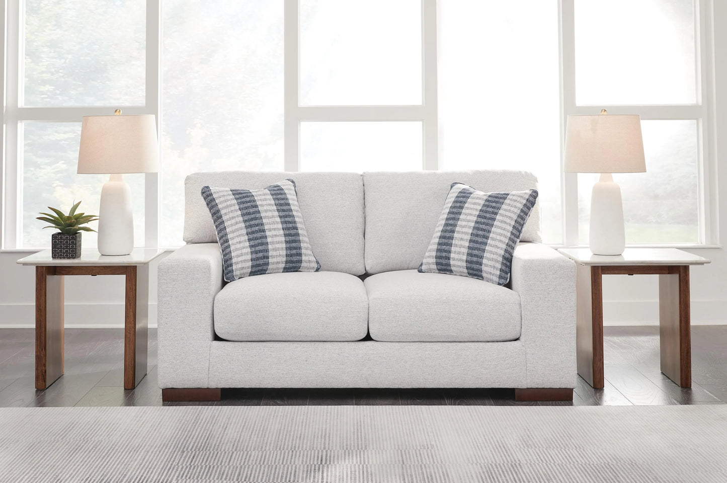 Belvoir Loveseat