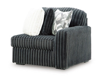 Midnight-Madness Right-Arm Facing Corner Chair