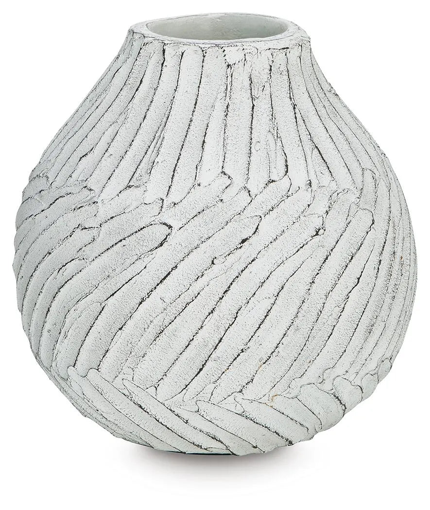Shelvie Vase