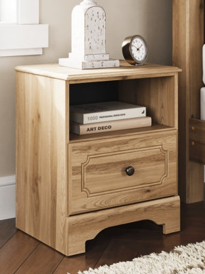 Galletyn Nightstand