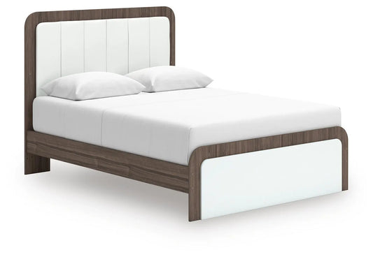 Mazilar Queen Upholstered Bed