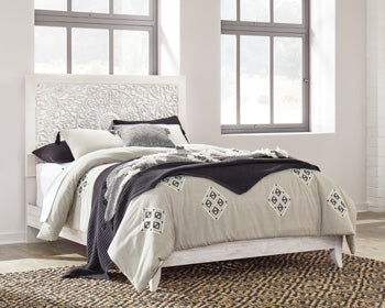Cama Queen con paneles Paxberry