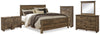 Cama Trinell King con paneles. Cómoda, espejo, cómoda y dos mesitas de noche.