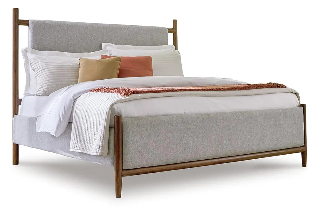 Cama Queen Lyncott con paneles tapizados