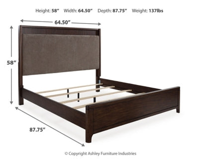 Cama Queen con paneles tapizados Korestone