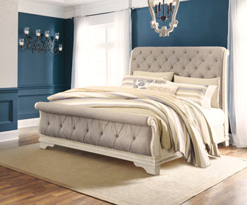 Cama tipo trineo Realyn California King