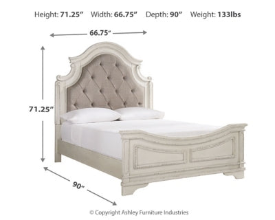 Cama Queen con paneles tapizados Realyn