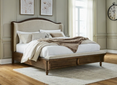 Cama Sturlayne King con paneles tapizados