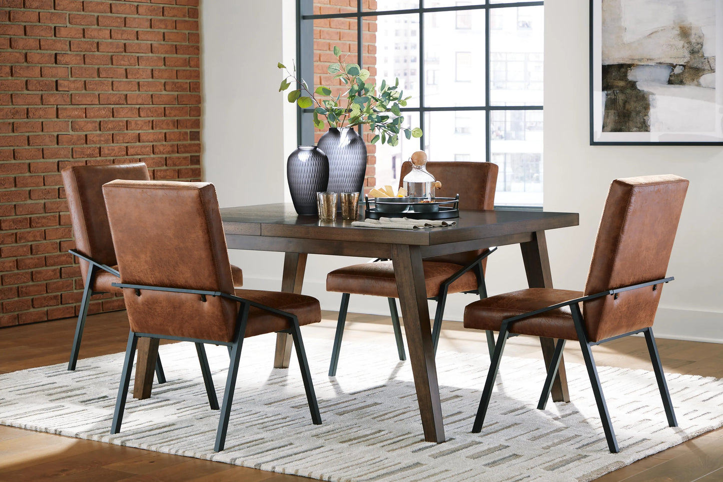 Zumbado Dining Table and 4 Chairs
