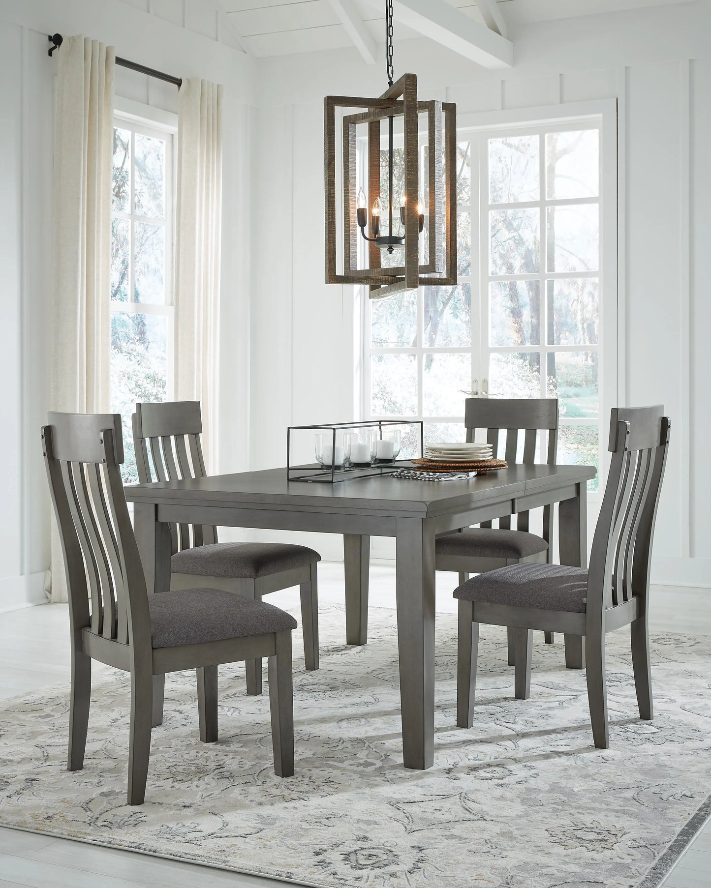 Mesa de comedor y 4 sillas Hallanden