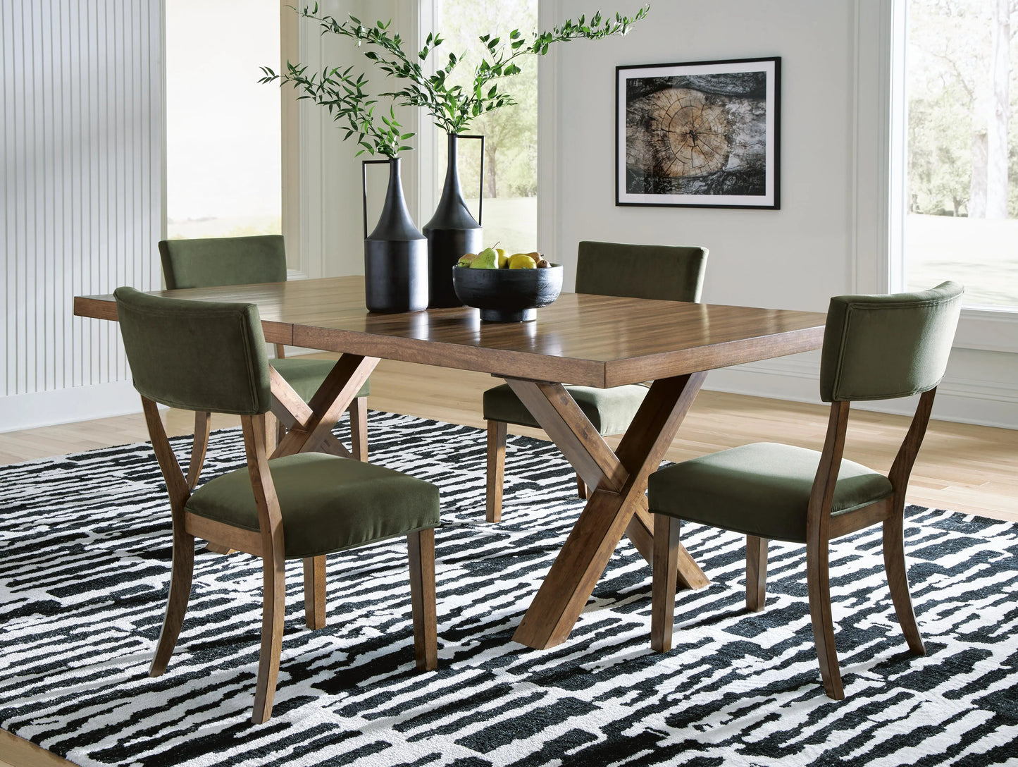 Steenlage Extension Dining Table and 4 Chairs