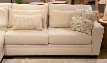 Mandi Point Right-Arm Facing Loveseat