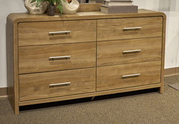 Dovander Dresser