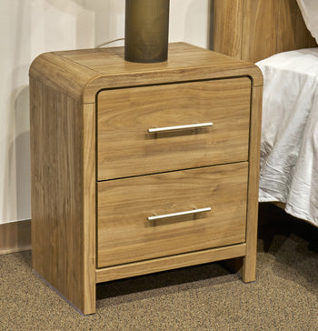 Dovander Nightstand