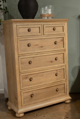 Mirlanda Chest of Drawers