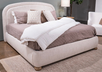 Mirlanda Queen/King Upholstered Panel Rails