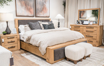 Bracken Queen Upholstered Panel footboard with Slats