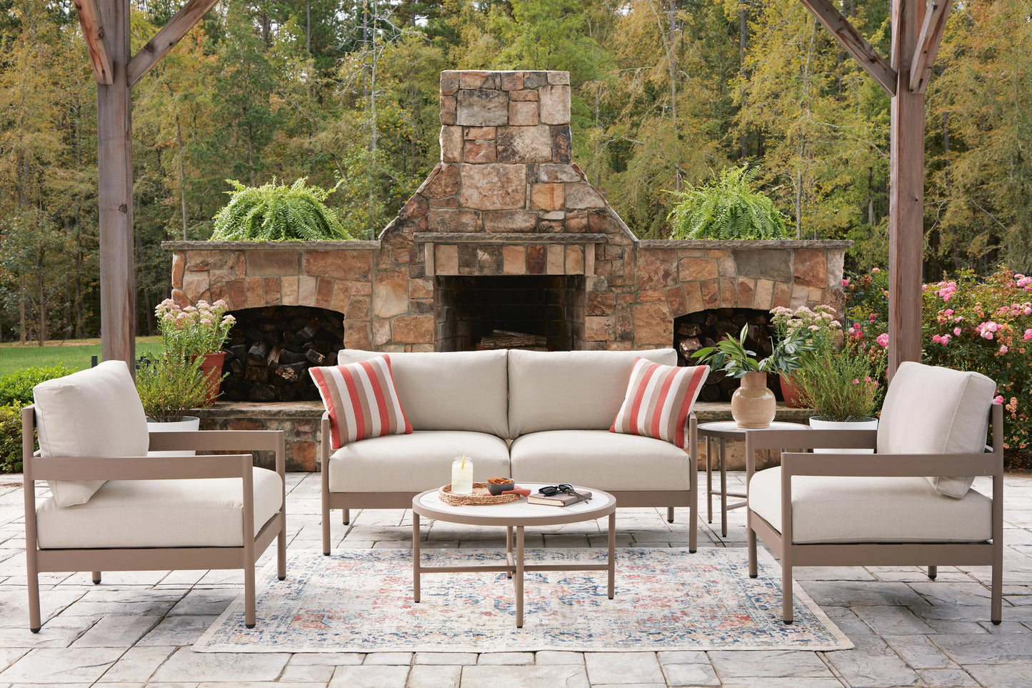 Big Creek Cove Outdoor Love/Chairs/Tables Set (Set of 5)