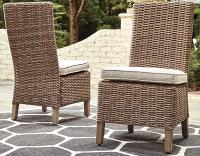 Silla auxiliar de exterior Beachcroft con cojín (juego de 2)