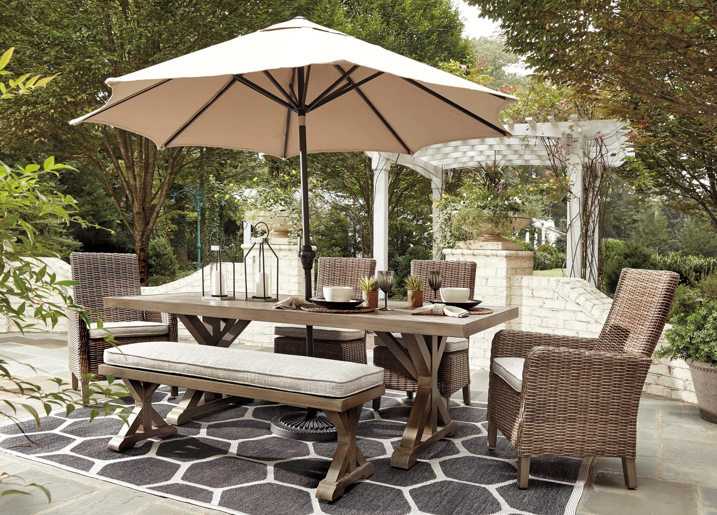 Mesa de comedor para exteriores Beachcroft