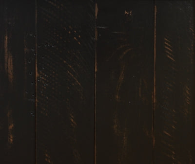 Mesa de centro Valebeck y dos mesas auxiliares junto a la silla