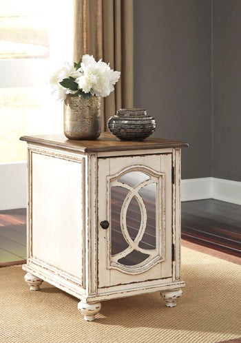 Mesa auxiliar Realyn Chairside